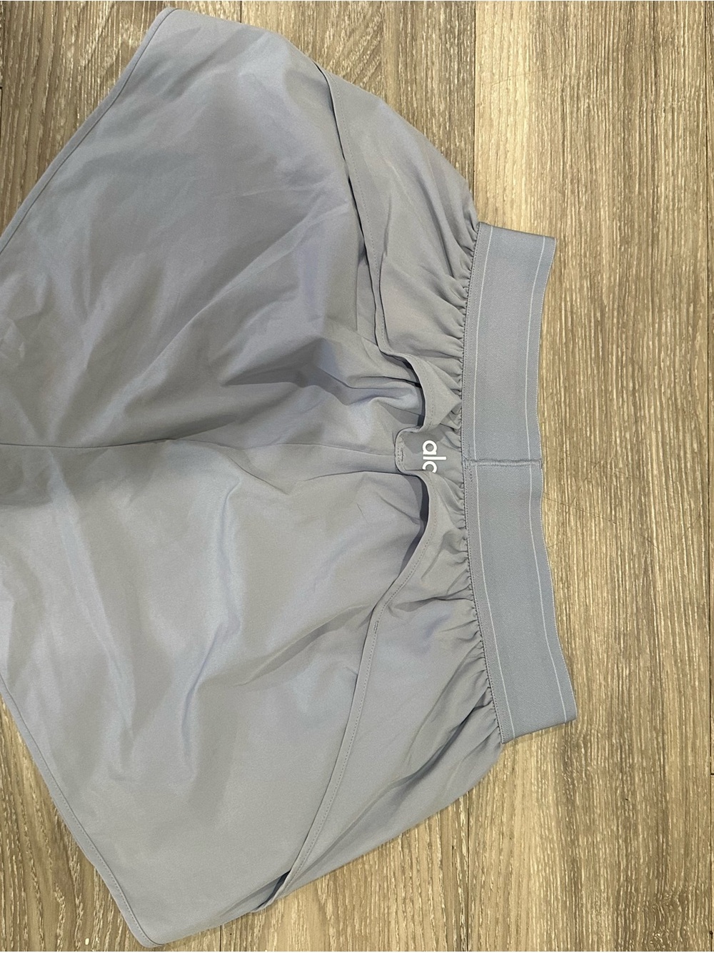 ALO Yoga Match Point Shorts- Winter Frost - Picture 3 of 3